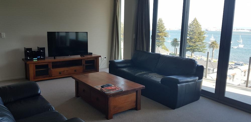 The Pacific Apartments Mount Maunganui Extérieur photo