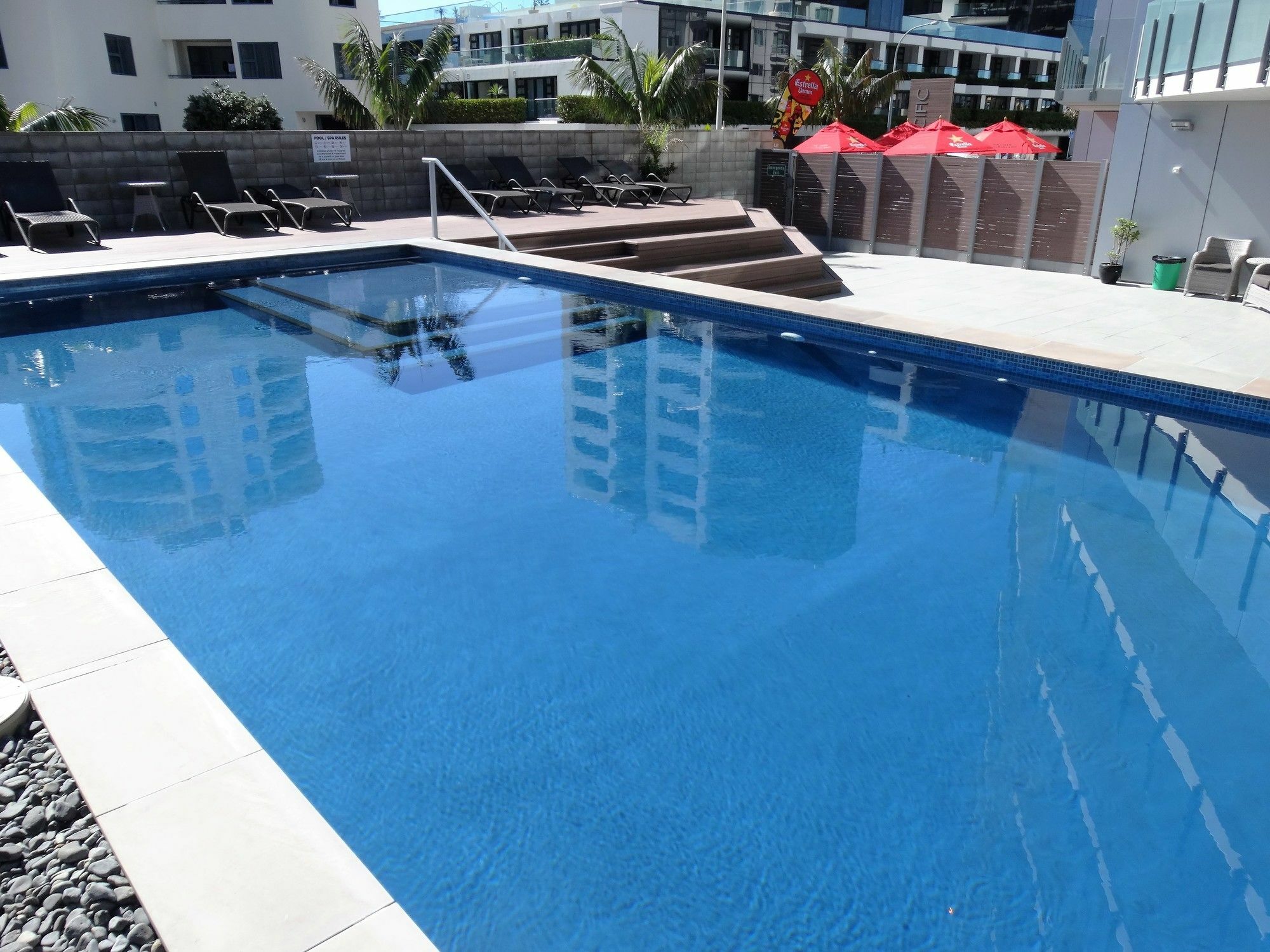 The Pacific Apartments Mount Maunganui Extérieur photo